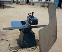 雙驅(qū)滾剪機(jī)GKZ100與電桿用滾焊機(jī)的協(xié)同應(yīng)用與優(yōu)勢分析